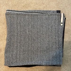 Lululemon Vinyasa Scarf